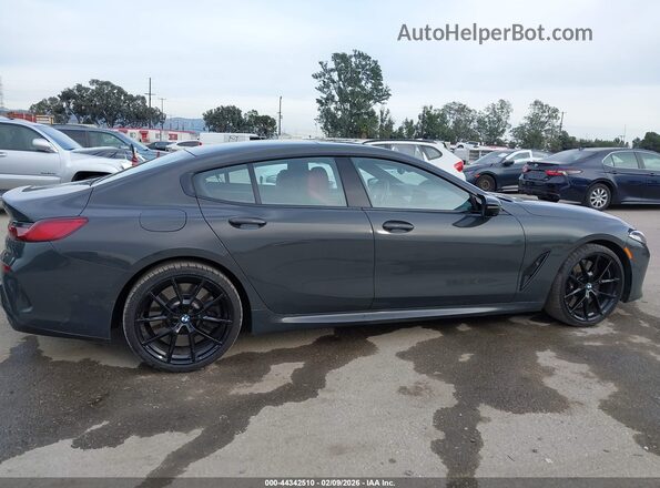 WBAGV8C05SCS58040 2025 BMW M8 Gray უკანა სალონის ხედი