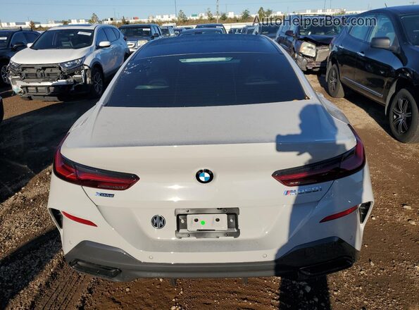 WBAGV8C05TCV22956 2026 BMW M8 Gray Հետևի տեսք