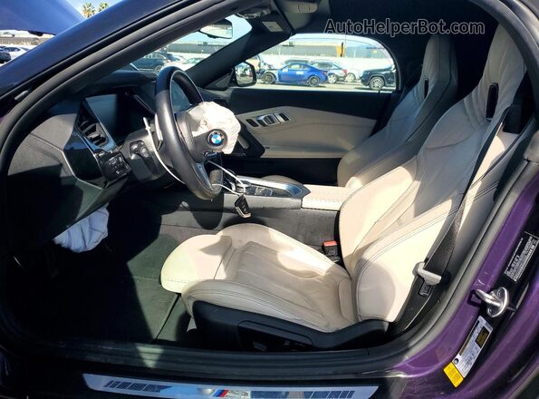 WBAHF3C02RWY33336 2024 BMW Z4 Purple 