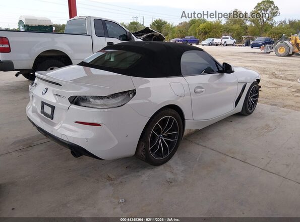 WBAHF3C51KWW44002 2019 BMW Z4 White Задня права чверть
