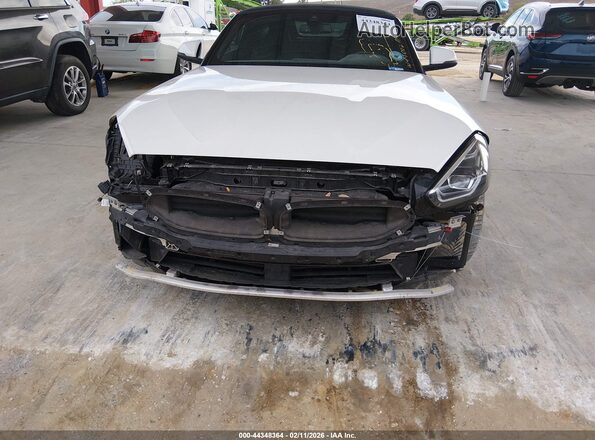 WBAHF3C51KWW44002 2019 BMW Z4 White Вид спереду