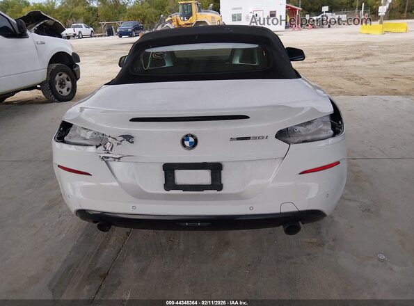 WBAHF3C51KWW44002 2019 BMW Z4 White 