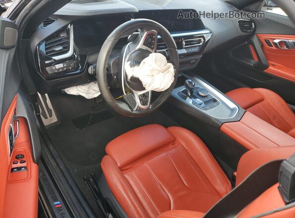WBAHF9C01LWW40007 2020 BMW Z4 Black Vista del salpicadero