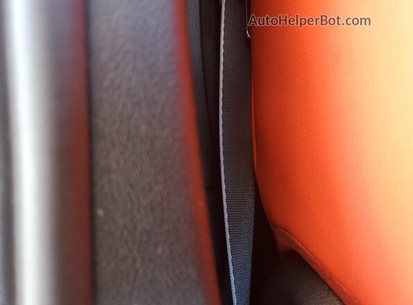 WBAHF9C01LWW40007 2020 BMW Z4 Black Vista de los asientos traseros