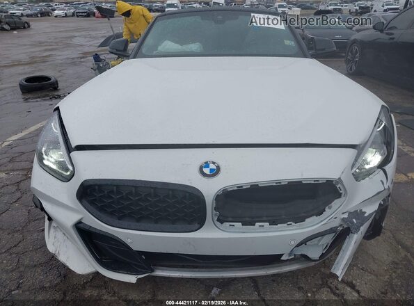 WBAHF9C03NWX82586 2022 BMW Z4 Белый Вид щитка приборов
