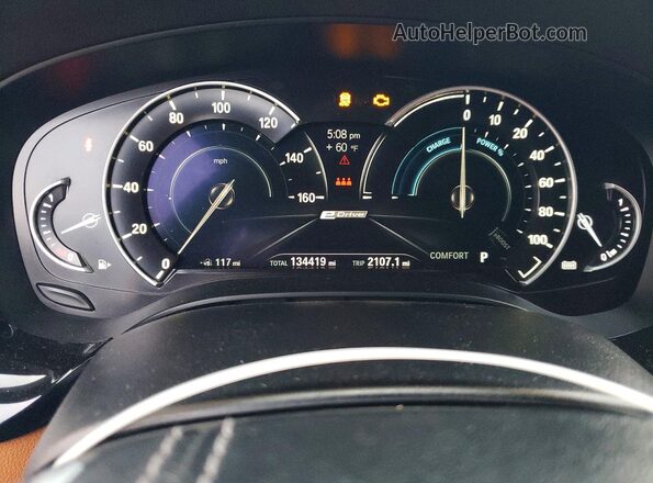 WBAJA9C51JB033458 2018 BMW 5 SERIES Silver Widok zestawu wskaźników