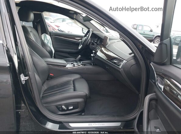 WBAJA9C54KB253601 2019 BMW 5 SERIES Black წინა სალონის ხედი