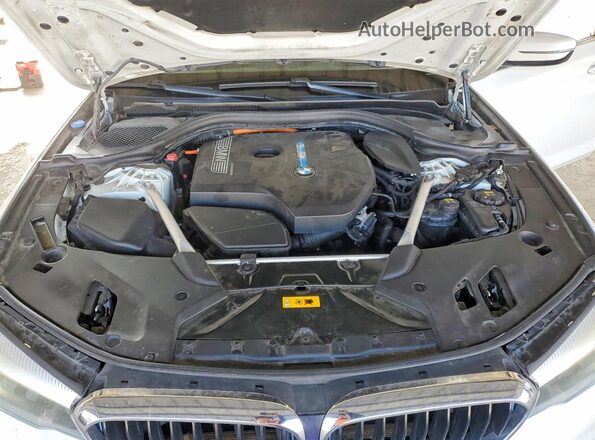 WBAJB1C57JB374801 2018 BMW 5 SERIES Белый Вид задней части салона
