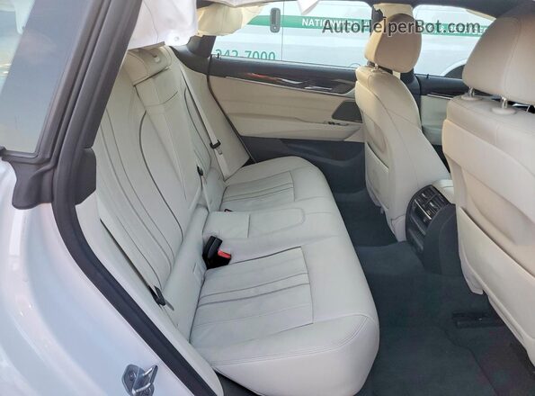 WBAJV6C56JBK07916 2018 BMW 6 SERIES White Հետևի նստատեղերի տեսք