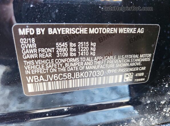 WBAJV6C58JBK07030 2018 BMW 6 SERIES Blue Vista del compartimento del motor