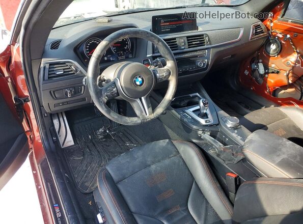 WBS2U7C59K7D30044 2019 BMW M2 Red Vista del salpicadero
