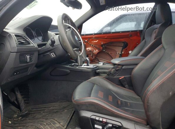 WBS2U7C59K7D30044 2019 BMW M2 Red Vista interior delantera