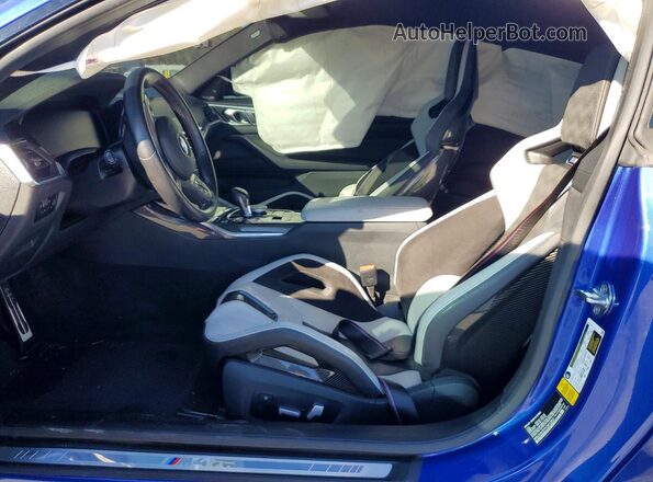 WBS33AZ01PCM12653 2023 BMW M4 Blue Vista interior delantera