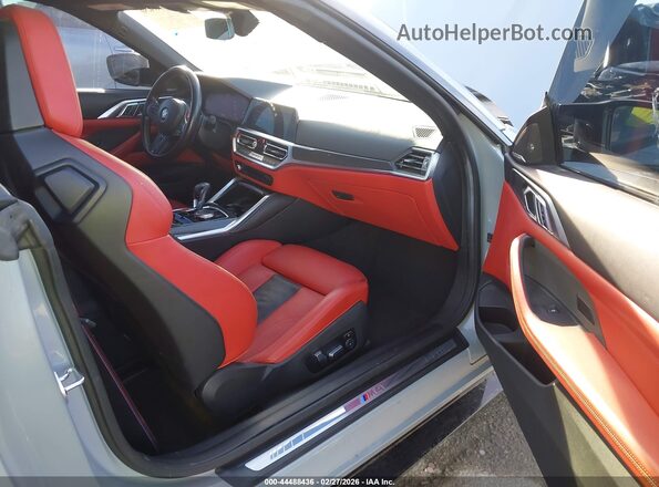 WBS33BA00PCL94406 2023 BMW M4 Gray წინა სალონის ხედი