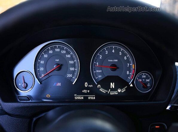 WBS3R9C51GK708487 2016 BMW M4 Orange Vista del cuadro de instrumentos