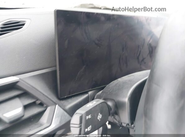 WBS43AY01PFR04300 2023 BMW M3 Gray Vista de los asientos traseros