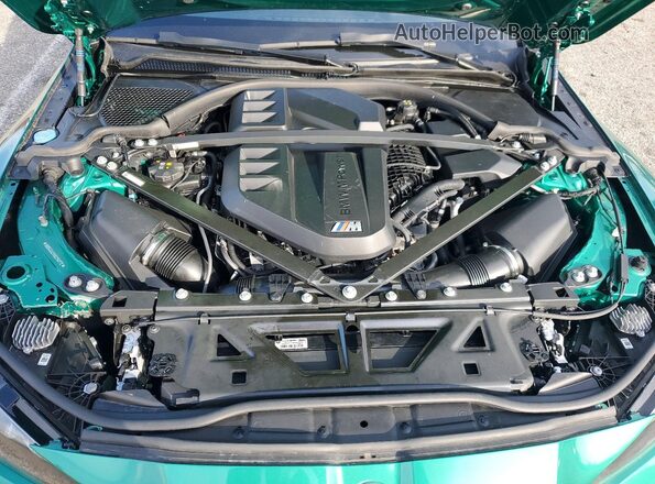 WBS43AZ05RCP50712 2024 BMW M4 Green Vista del compartimento del motor