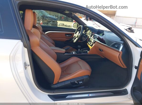 WBS4Y9C06LFJ21779 2020 BMW M4 White Front interior view