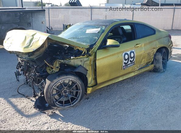 WBS4Y9C51JAA85802 2018 BMW M4 Gold Առջևի ձախ երեք քառորդ տեսարան
