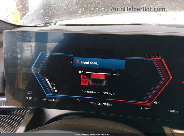 WBS83FK04TCW34238 2026 BMW M5 Gray Հետևի նստատեղերի տեսք