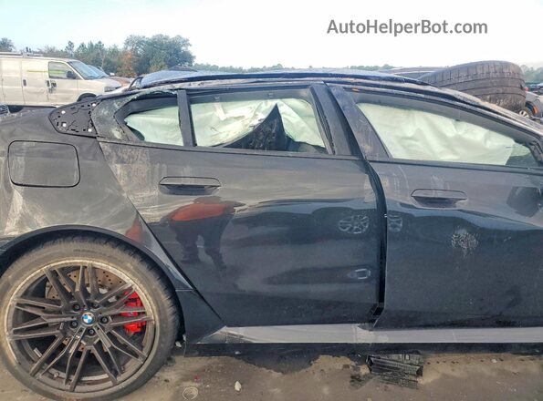 WBS83FK05TCV80643 2026 BMW M5 Black Widok tylnych siedzeń