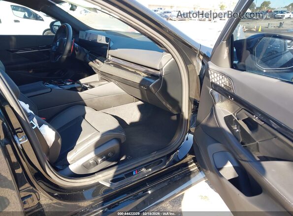 WBS83FK06TCW13620 2026 BMW M5 Black Front interior view