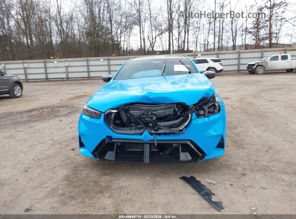 WBS83GV05TCW97737 2026 BMW M5 Blue Առջևի վահանակի տեսք