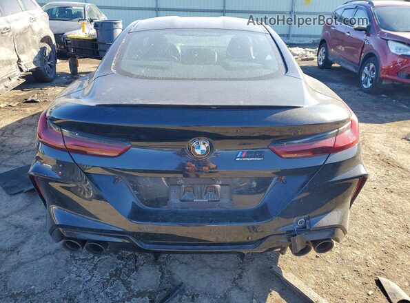 WBSAE0C06LCE17462 2020 BMW M8 Black Widok z tyłu