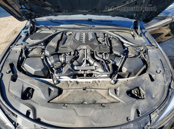 WBSAE0C06LCE17462 2020 BMW M8 Black Widok wnętrza z tyłu