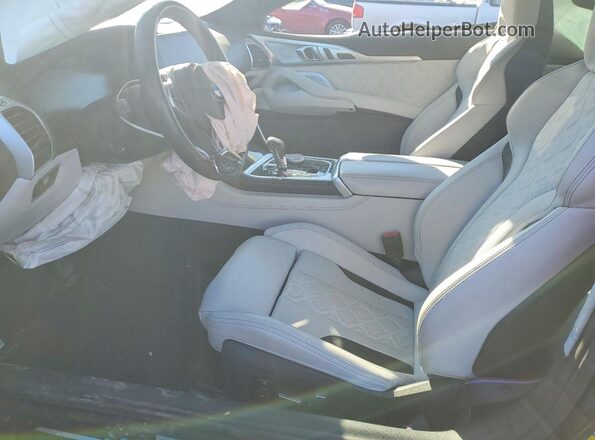 WBSAE0C06LCE17462 2020 BMW M8 Black Widok wnętrza z przodu
