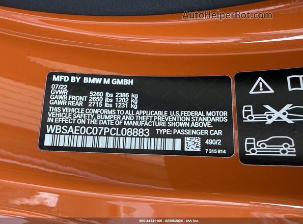 WBSAE0C07PCL08883 2023 BMW M8 Orange Widok komory silnika