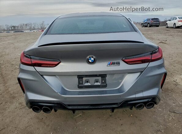 WBSGV0C05RCN12353 2024 BMW M8 Gray უკანა ხედი