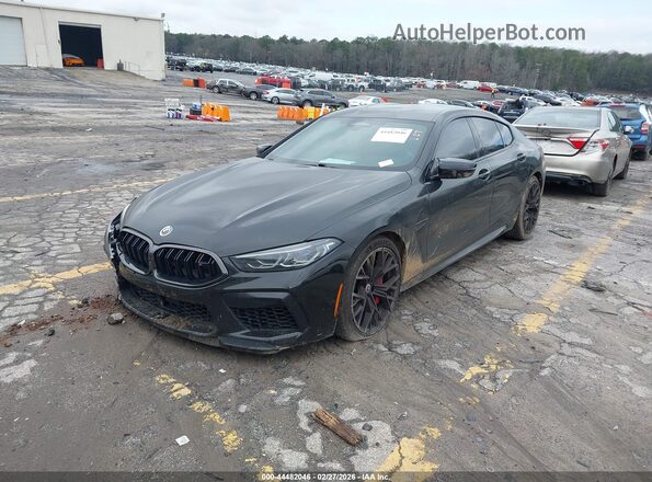 WBSGV0C06PCL37737 2023 BMW M8 Black Vista tres cuartos delantera izquierda