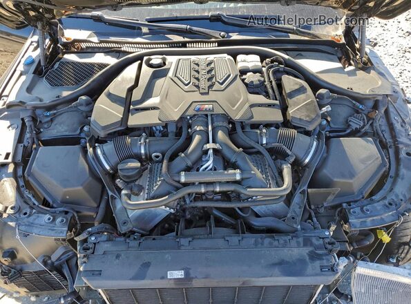 WBSGV0C09RCR90503 2024 BMW M8 Черный Вид задней части салона