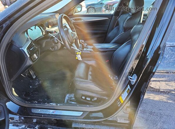 WBSJF0C5XKB285008 2019 BMW M5 Черный Вид салона спереди