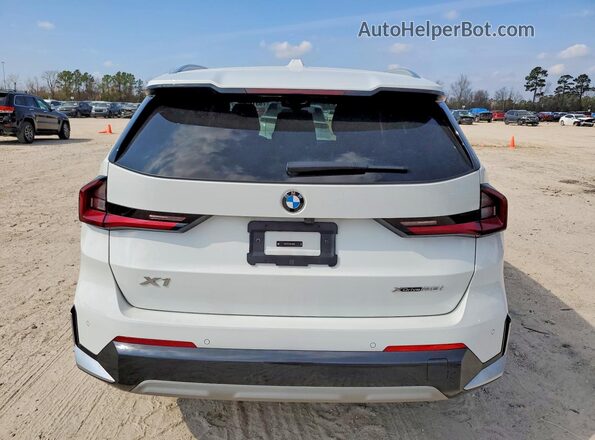 WBX73EF05S5156540 2025 BMW X1 White Vista trasera