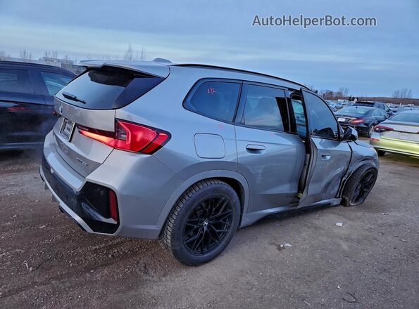 WBX73EF06P5X90771 2023 BMW X1 Silver Trasero derecho