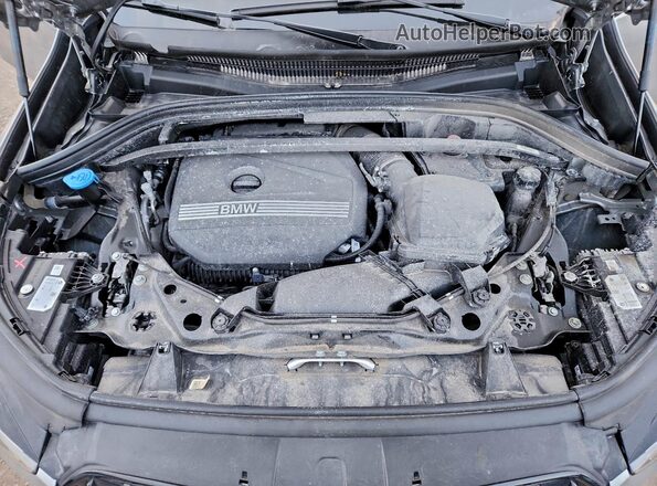 WBX73EF06P5X90771 2023 BMW X1 Silver Vista del compartimento del motor
