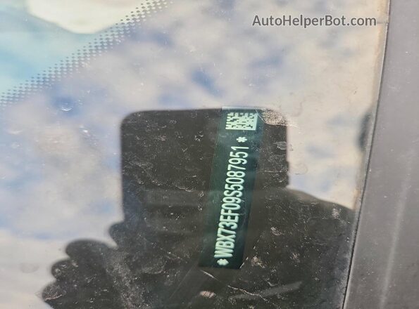 WBX73EF09S5087951 2025 BMW X1 Black Вид наклейки з VIN-кодом