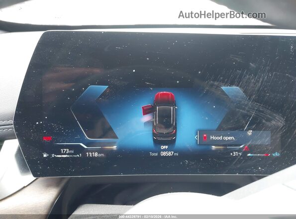 WBX73EF0XS5137983 2025 BMW X1 Black უკანა სავარძლების ხედი
