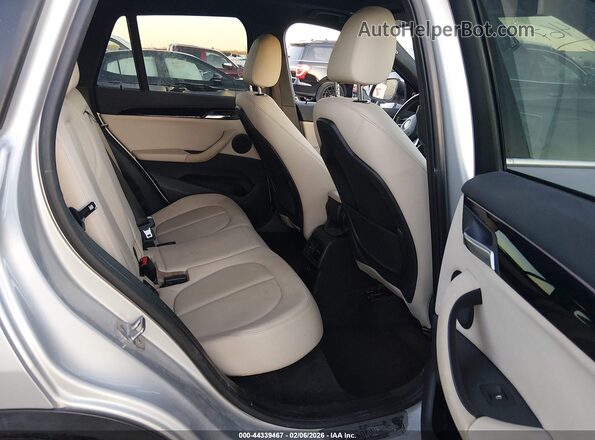 WBXHT3C34J5L34105 2018 BMW X1 Silver VIN კოდის სტიკერის ხედი