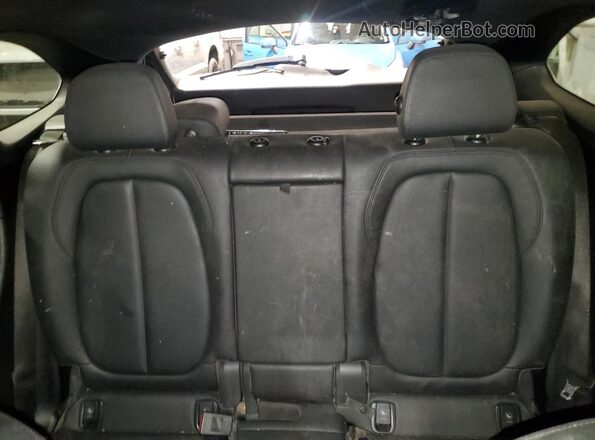 WBXHT3C35H5F87284 2017 BMW X1 Черный Вид задних сидений