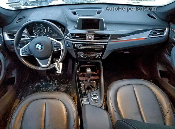 WBXHT3Z35G4A50359 2016 BMW X1 Gray Widok deski rozdzielczej