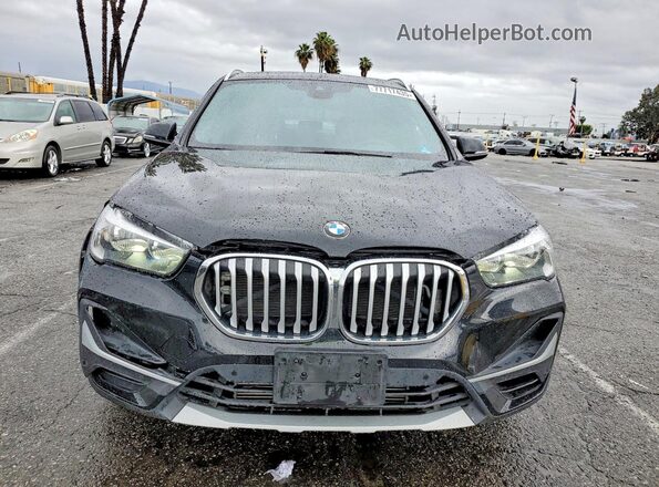WBXJG7C02N5V40645 2022 BMW X1 Black წინა ხედი