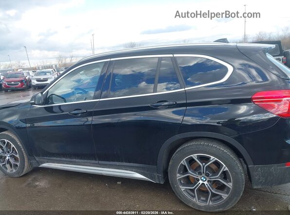 WBXJG7C06M5T57439 2021 BMW X1 Black 