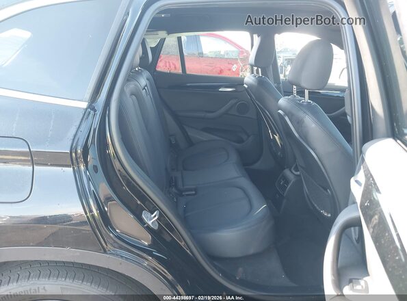 WBXJG7C08M3M66948 2021 BMW X1 Черный 