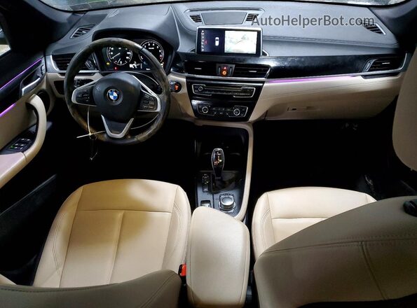 WBXJG9C07N5V41771 2022 BMW X1 Black Dashboard view