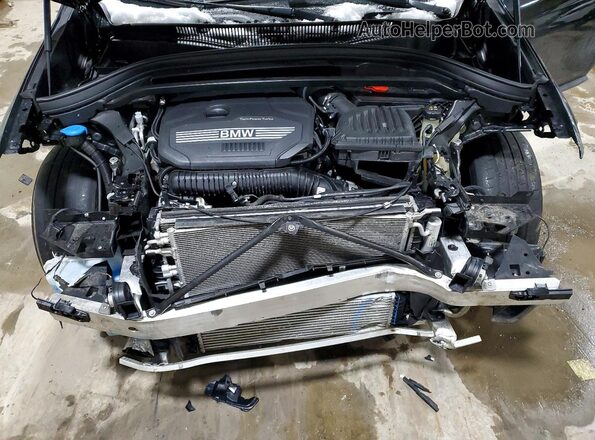 WBXJG9C07N5V41771 2022 BMW X1 Black Engine compartment view