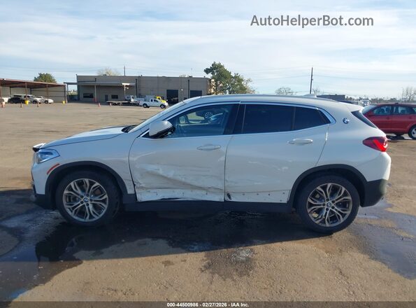 WBXYJ1C01N5U85439 2022 BMW X2 Белый Панорамный вид салона 360°