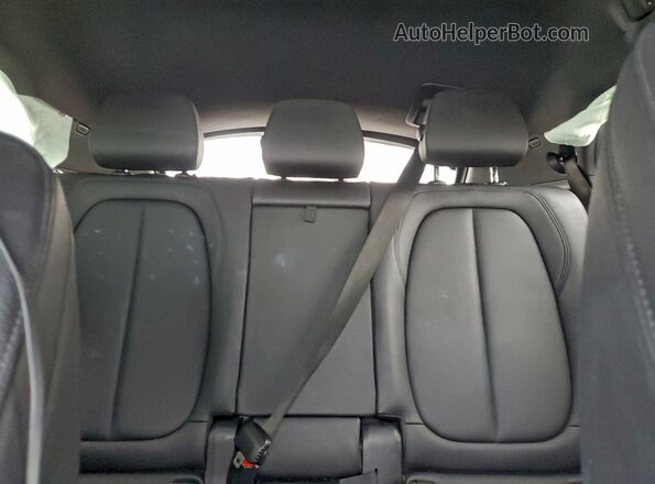 WBXYJ1C03M5S09665 2021 BMW X2 White Հետևի նստատեղերի տեսք
